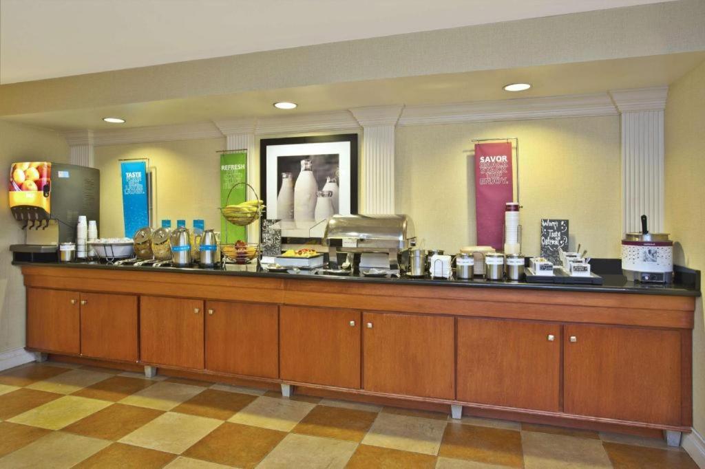 Hampton Inn Anderson Eksteriør billede